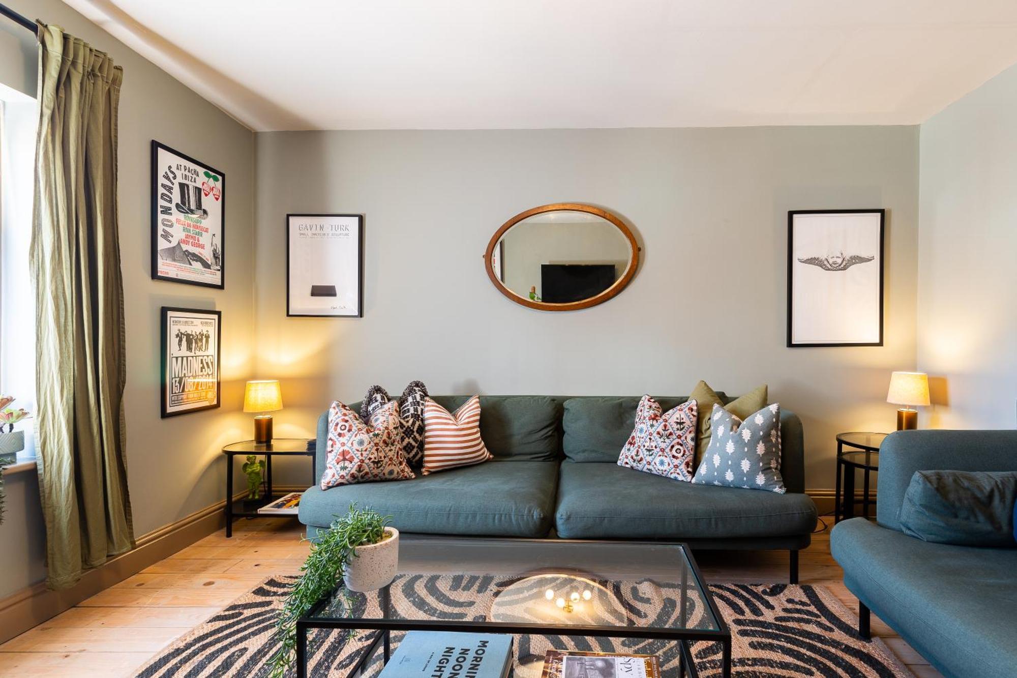 Stylish Seaside Home With King Beds And Parking Scarborough Exteriör bild